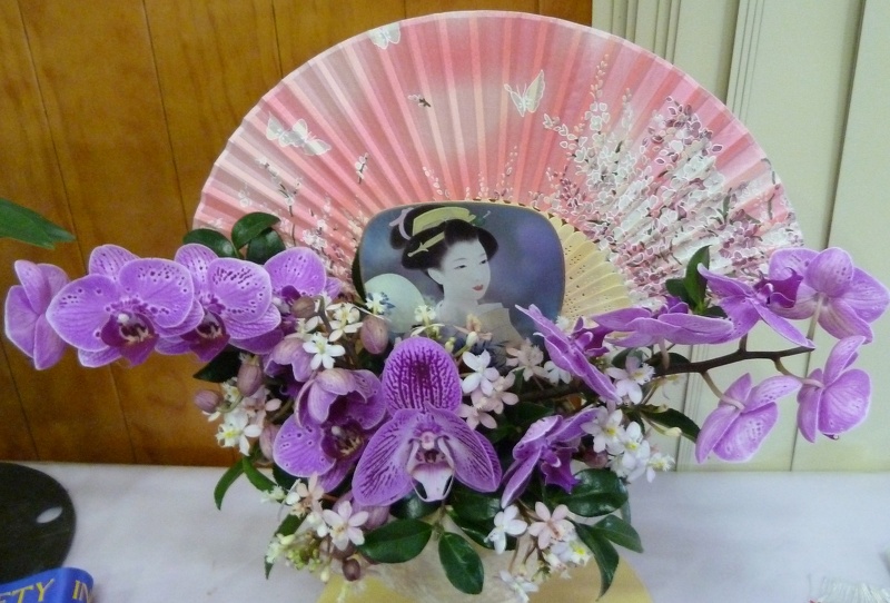 Arrangements - Oriental Theme Using Fans.JPG